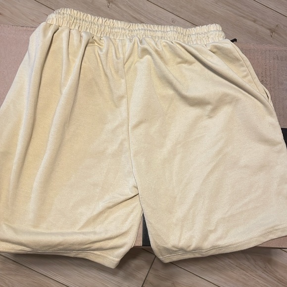 Short - Picture 2 of 3